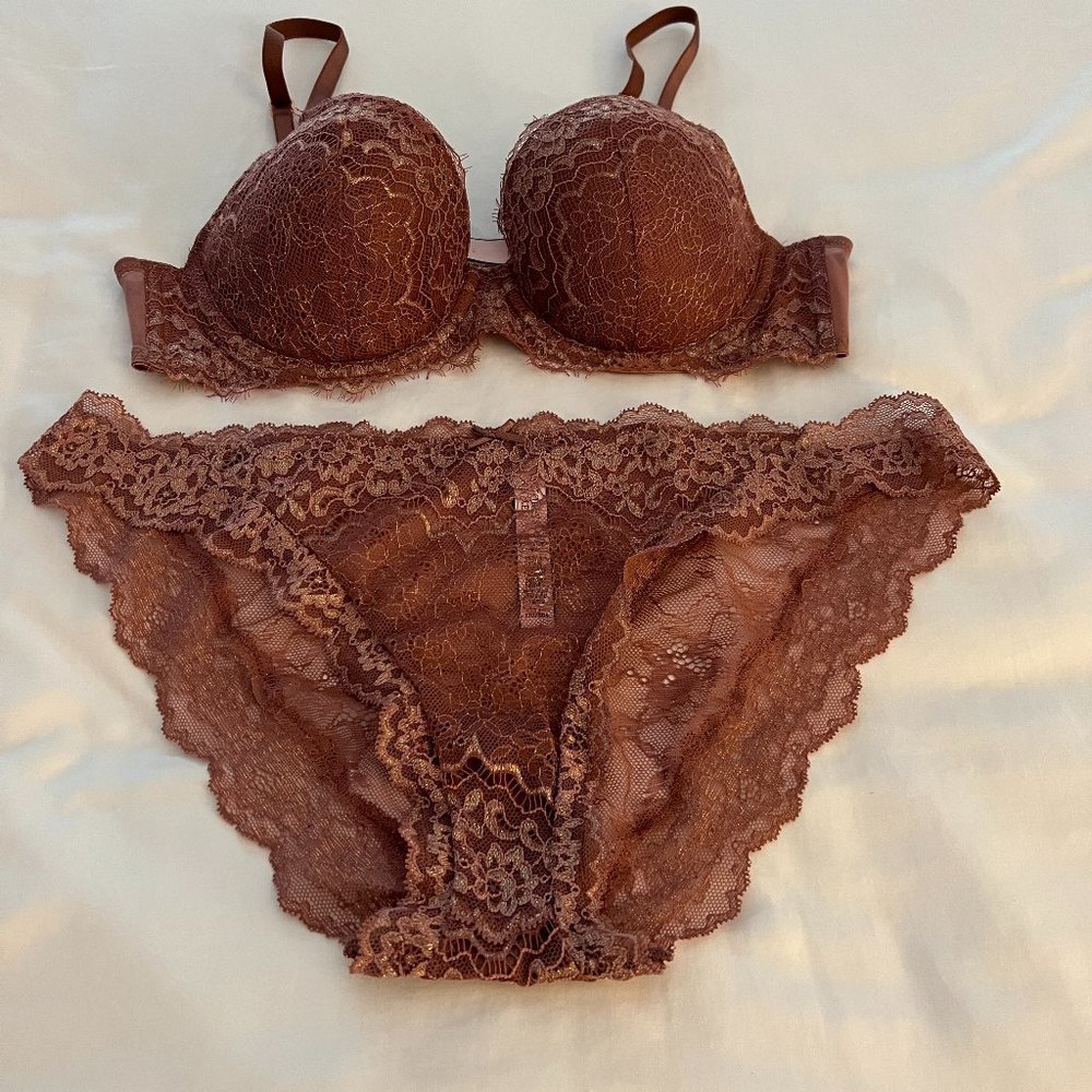 Victoria's Secret bra and panty set in 36B/L